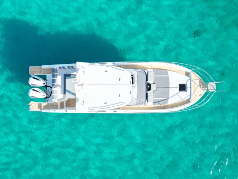 Huur Motorboot met of zonder schipper Saver in Marina di Portisco