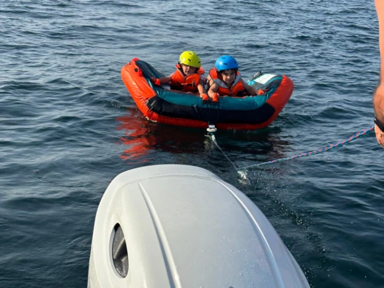 Bootverhuur Zodiac Medline 6.8 in Arzon via SamBoat