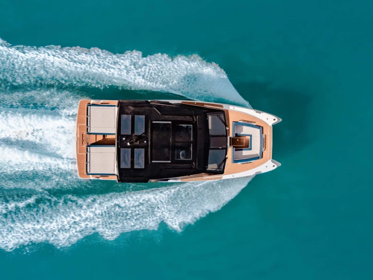 Verhuur Motorboot DRACAN  met vaarbewijs