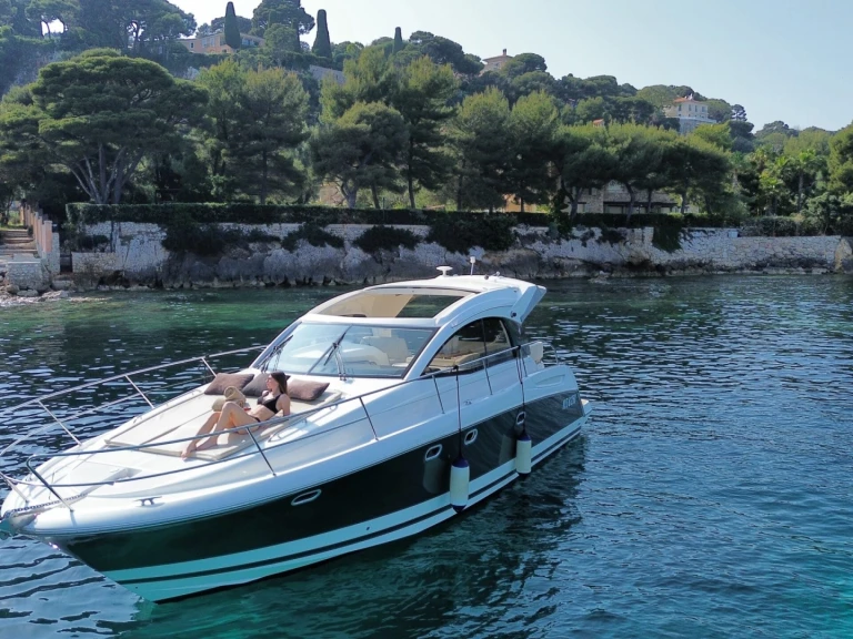Bootverhuur Prestige Yachts 590 in Paris via SamBoat
