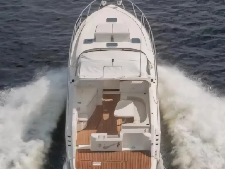 Huur Motorboot met of zonder schipper Sealine in Puntone