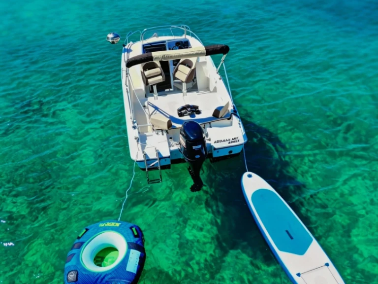 Huur Motorboot met of zonder schipper Bénéteau in Marseille