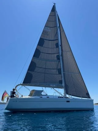 Bootverhuur Hanse Hanse 430 E in Pula via SamBoat