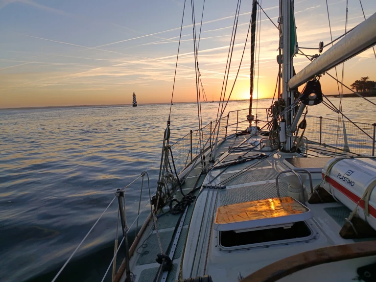 Bootverhuur trismus TRISMUS 37 in Loctudy via SamBoat