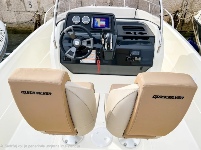 Huur Motorboot met of zonder schipper Quicksilver in Split