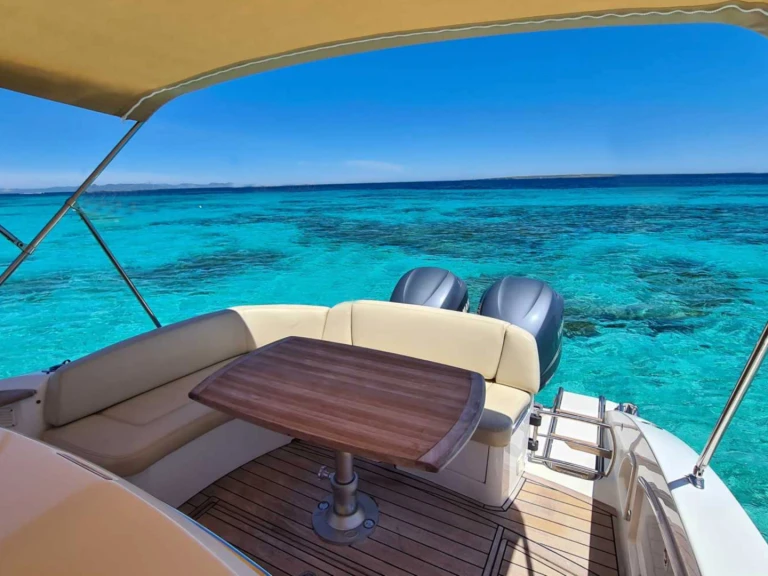 Huur een Sessa Marine Key Largo 30 in Poltu Quatu