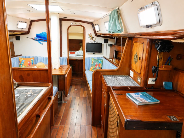 Zeilboot te huur in Papeete voor de beste prijs
