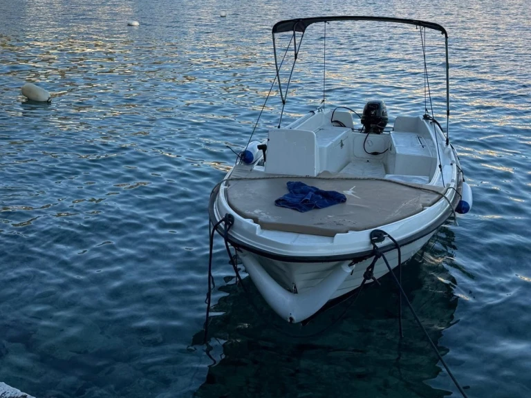 Bootverhuur Betina 500 in Hvar via SamBoat