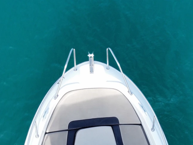 Verhuur Motorboot Jeanneau met vaarbewijs