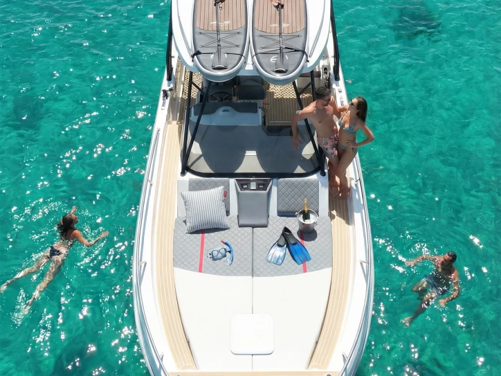 Bootverhuur Saver Saver 330 Sport in Portisco via SamBoat
