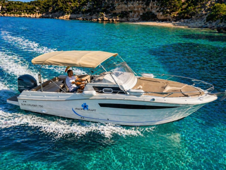 Bootverhuur Pacific Craft Pacific Craft 750 SC in Palma de Mallorca via SamBoat