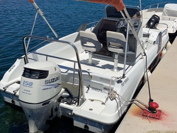 Bootverhuur Quicksilver Activ 605 Open Pack Sport in Marseille via SamBoat