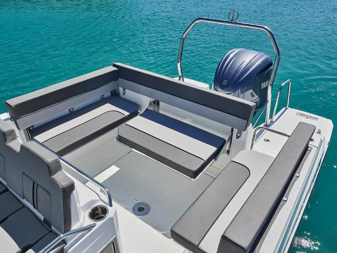 Huur Motorboot met of zonder schipper Jeanneau in Antibes