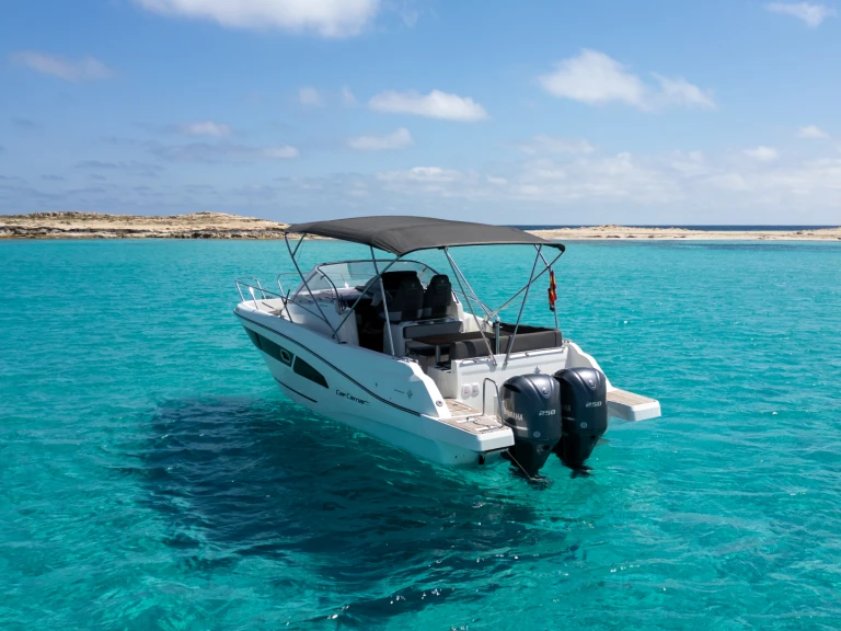 Huur een Jeanneau Cap Camarat 9.0 WA in Ibiza Town