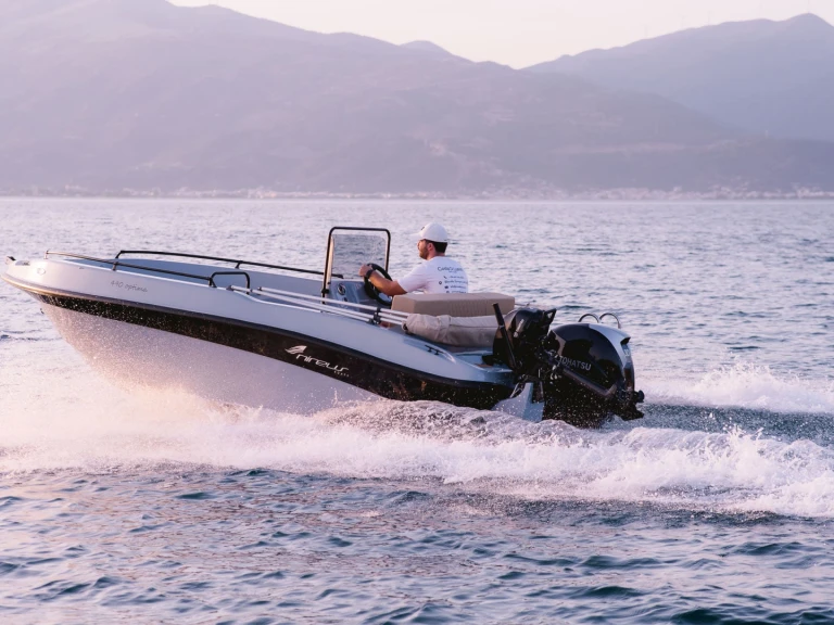 Bootverhuur Marina Aliki goedkoop Optima 490