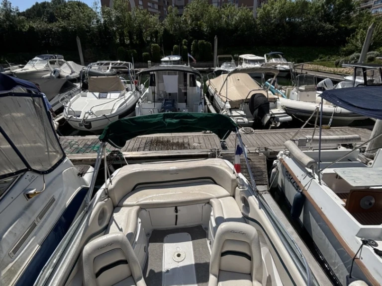 Verhuur Motorboot Chris Craft met vaarbewijs