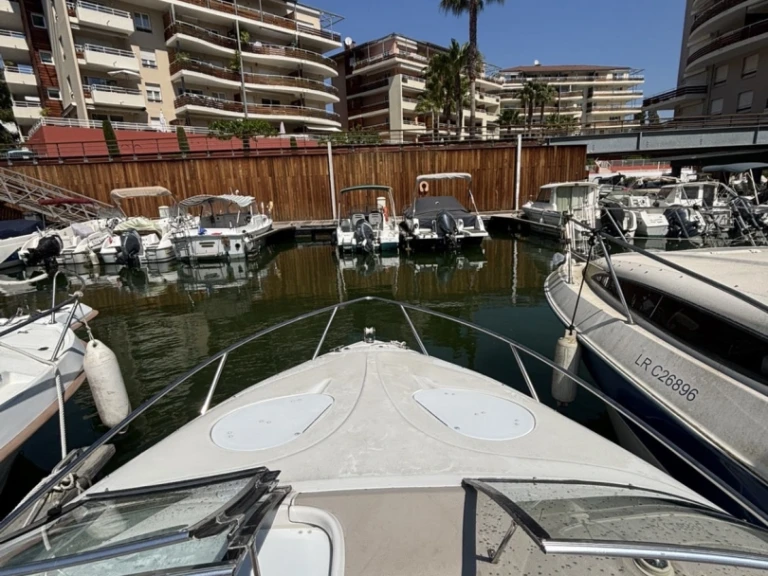 Jachthuur in Mandelieu-la-Napoule - Chris Craft Chris Craft 210 CC via SamBoat