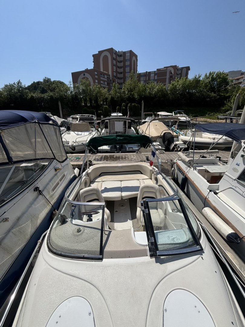 Bootverhuur Mandelieu-la-Napoule goedkoop Chris Craft 210 CC