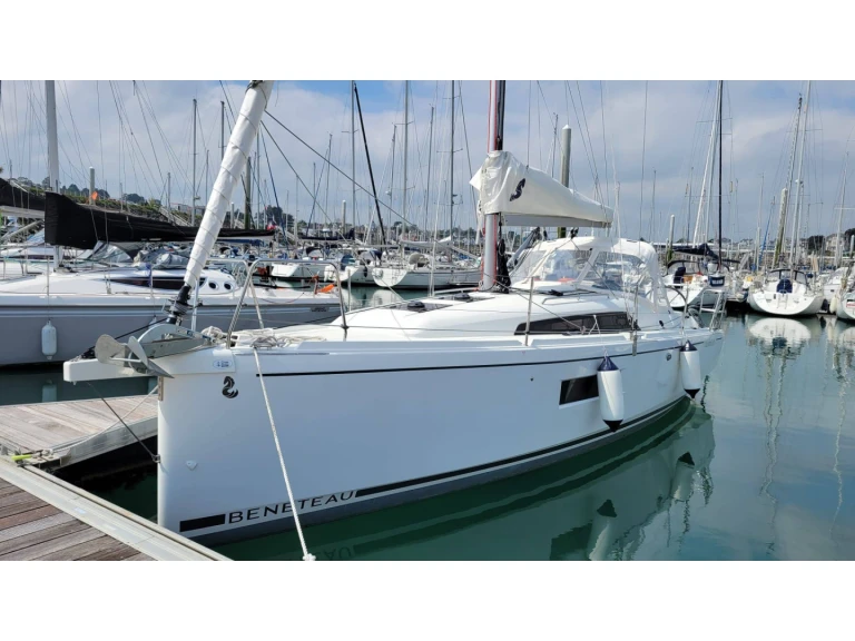 Verhuur Zeilboot in Saint-Quay-Portrieux - Bénéteau Oceanis 30.1