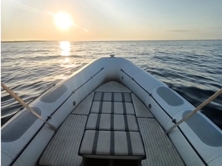 RIB te huur in Sant Lluís voor de beste prijs