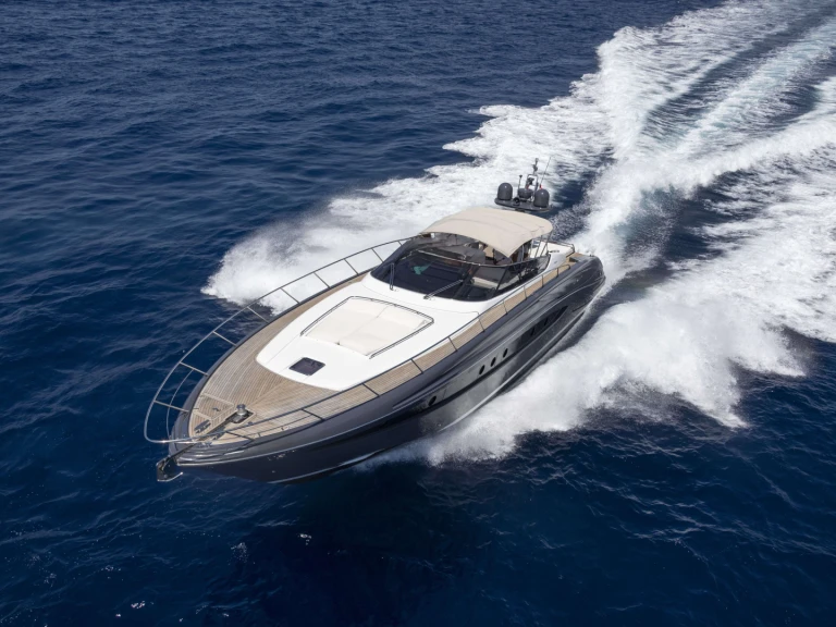 Riva Virtus 63 te huur van particulier of professional in Saint-Tropez