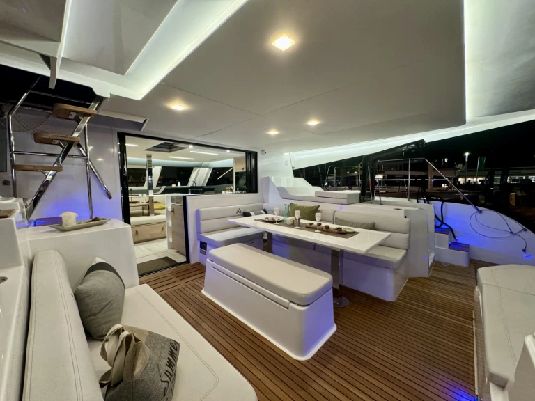 Bootverhuur Aventura yachts 45 in Marina El Portet de Dénia via SamBoat