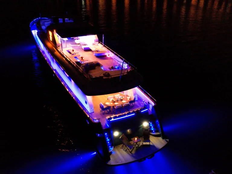Huur een lürssen custom in Bodrum