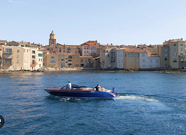 Huur Motorboot met of zonder schipper Riva in Port de Saint Tropez