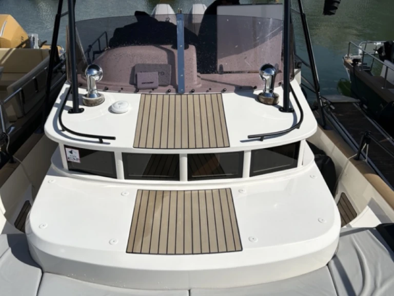 Bootverhuur Arcachon goedkoop Beacher V10.2 Croisière