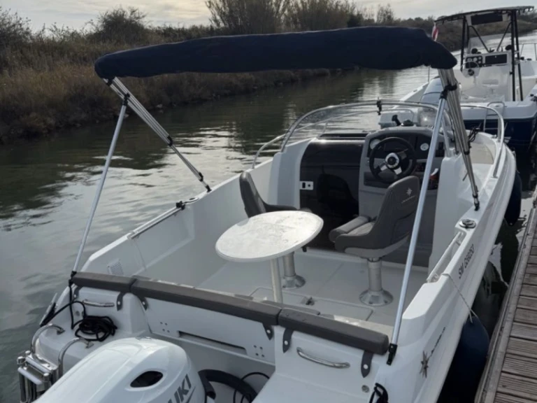 Bootverhuur Sainte-Marie-la-Mer goedkoop Cap Camarat 5.5 WA Serie 2