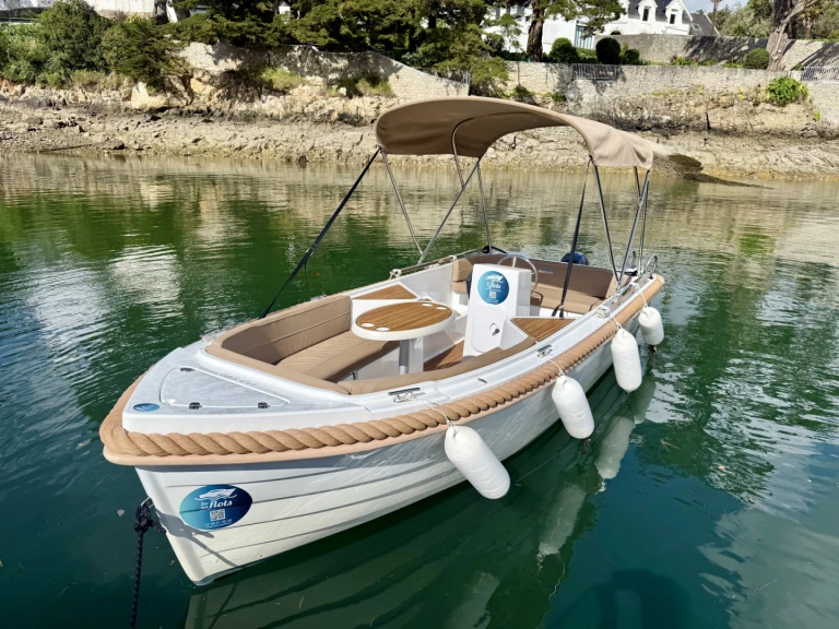 Huur een Silver Yacht Silver 495 in Combrit