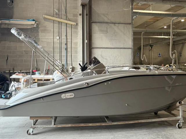 Bootverhuur Clear Aries Open L in Angera via SamBoat