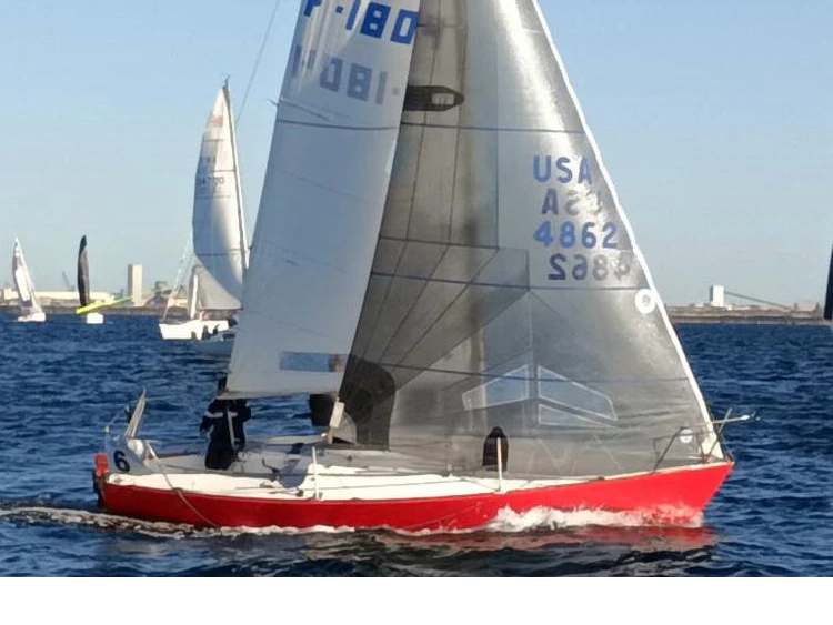 Verhuur Zeilboot in La Rochelle - J Composites J 24