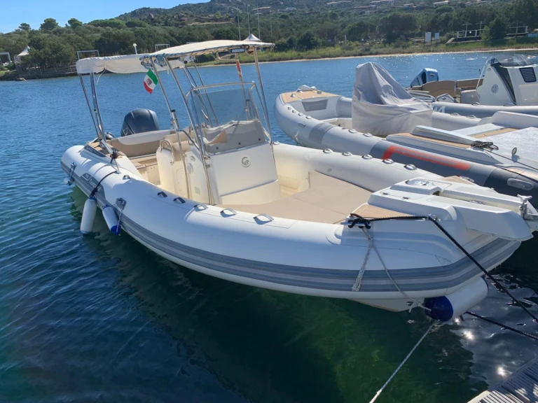 RIB te huur in Porto Rotondo voor de beste prijs