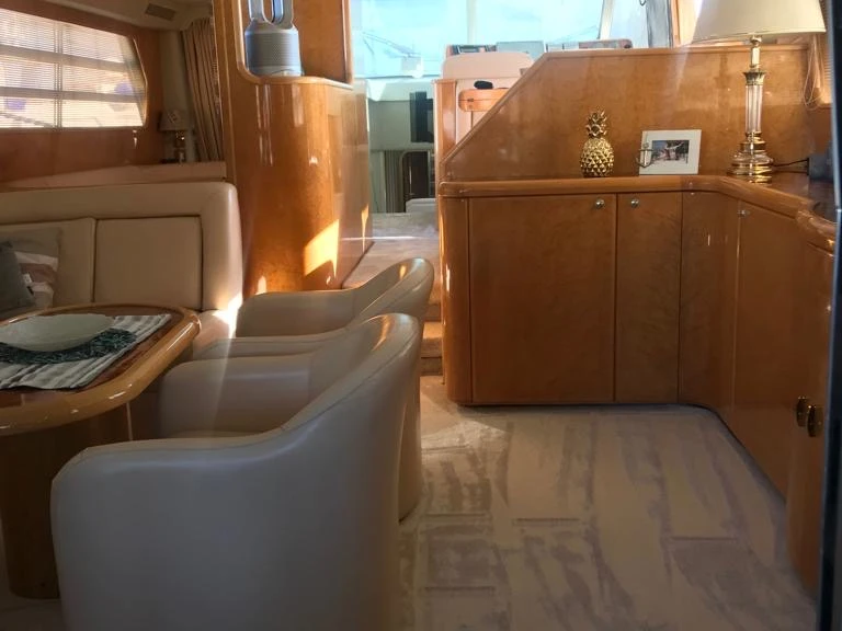 Jachthuur in Umag - Princess Princess 65 Fly via SamBoat