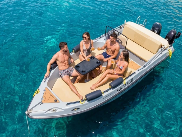Huur een Nireus 490 optima in Vlychada