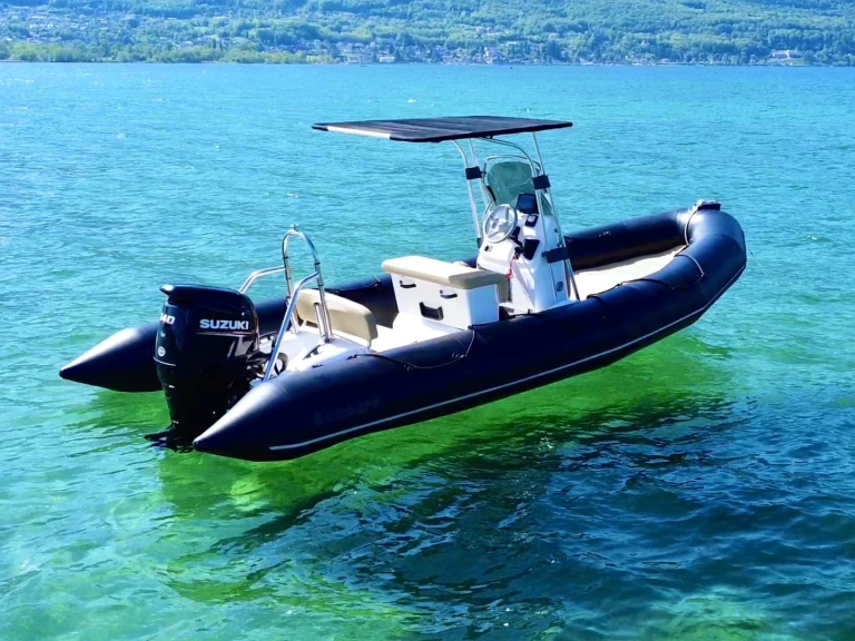 Huur Motorboot met of zonder schipper Bombard in Aix-les-Bains