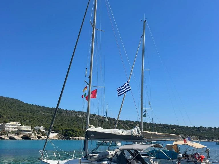 Huur Zeilboot met of zonder schipper Jeanneau in Néa Péramos