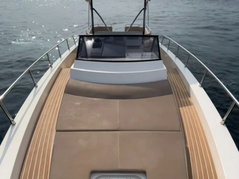 Verhuur Motorboot Fiart met vaarbewijs