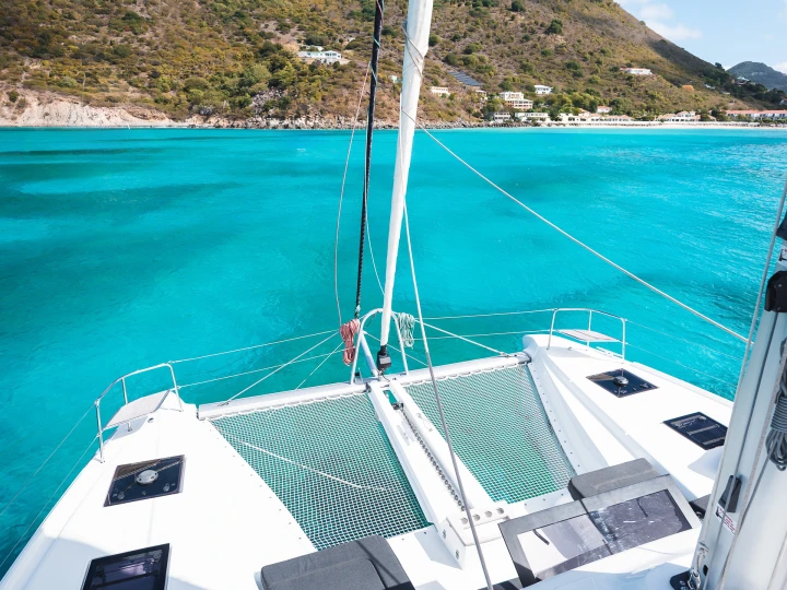 Catamaran te huur in Pálairos voor de beste prijs
