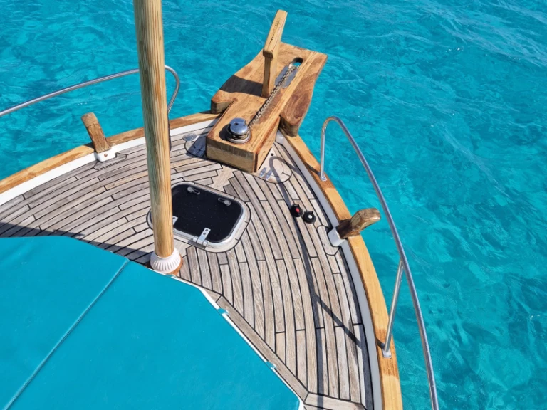 Huur Motorboot met of zonder schipper Llaut capeador in Mahón