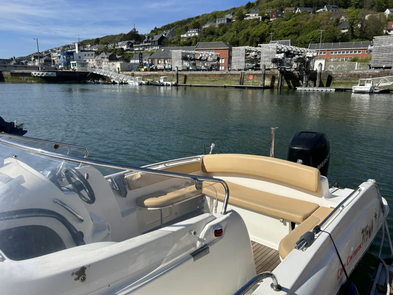 Motorboot te huur in Fécamp voor de beste prijs