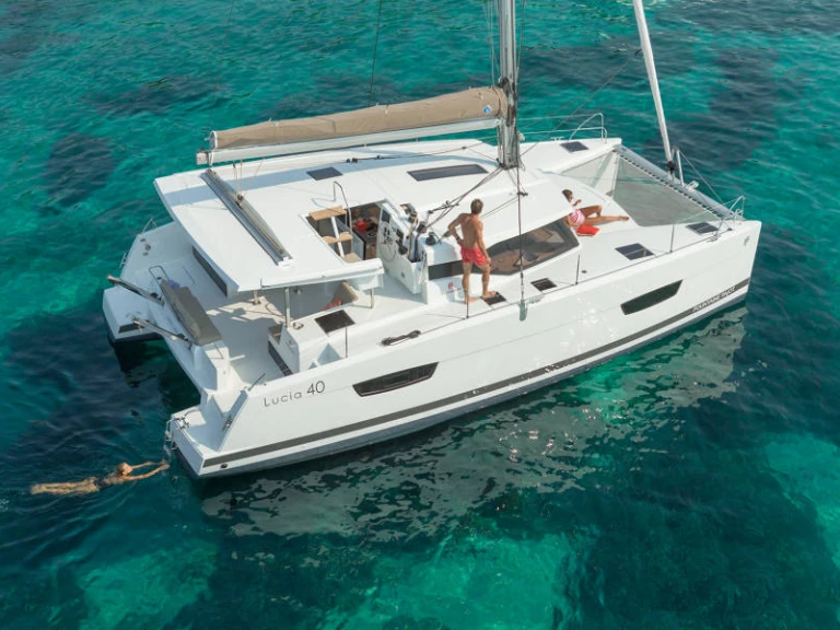 Huur een Fountaine Pajot L40 in Cannes