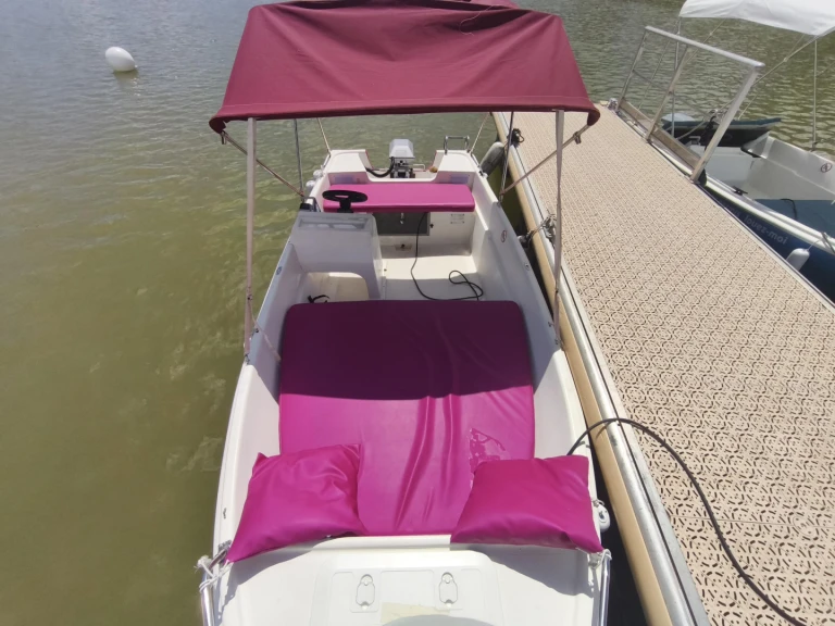 Verhuur Motorboot Naval plastica met vaarbewijs