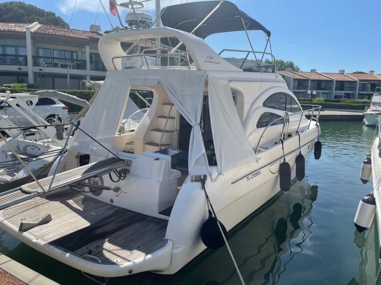Bootverhuur Intermare 42 Fly in Port de Saint Tropez via SamBoat