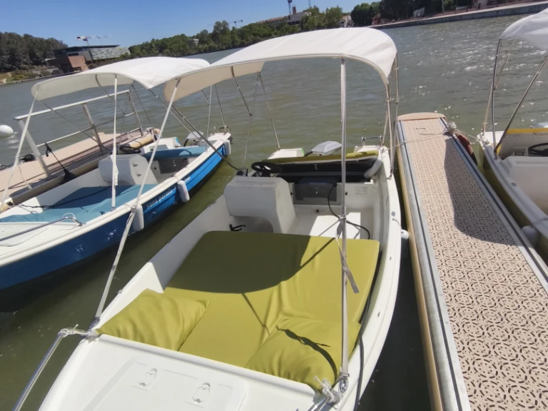 Verhuur Motorboot Sans Permis met vaarbewijs
