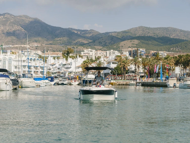 Bootverhuur Karel karel 450 cc in Benalmádena via SamBoat