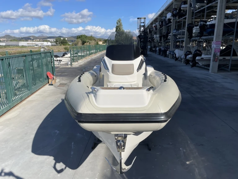 Bootverhuur Lomac 7.0 TURISMO in Hyères via SamBoat