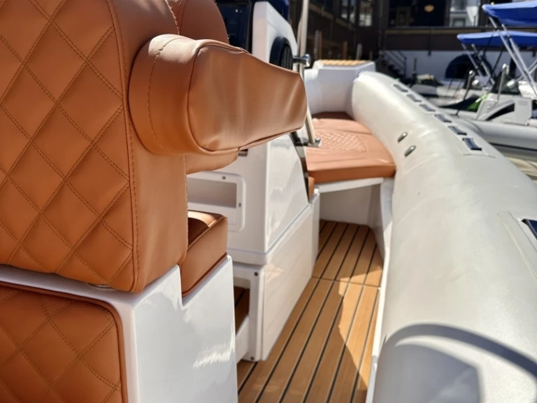 RIB te huur in Empuriabrava voor de beste prijs