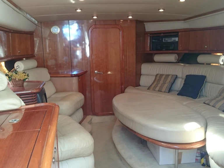 Huur een Sunseeker Superhawk 48 in Nice